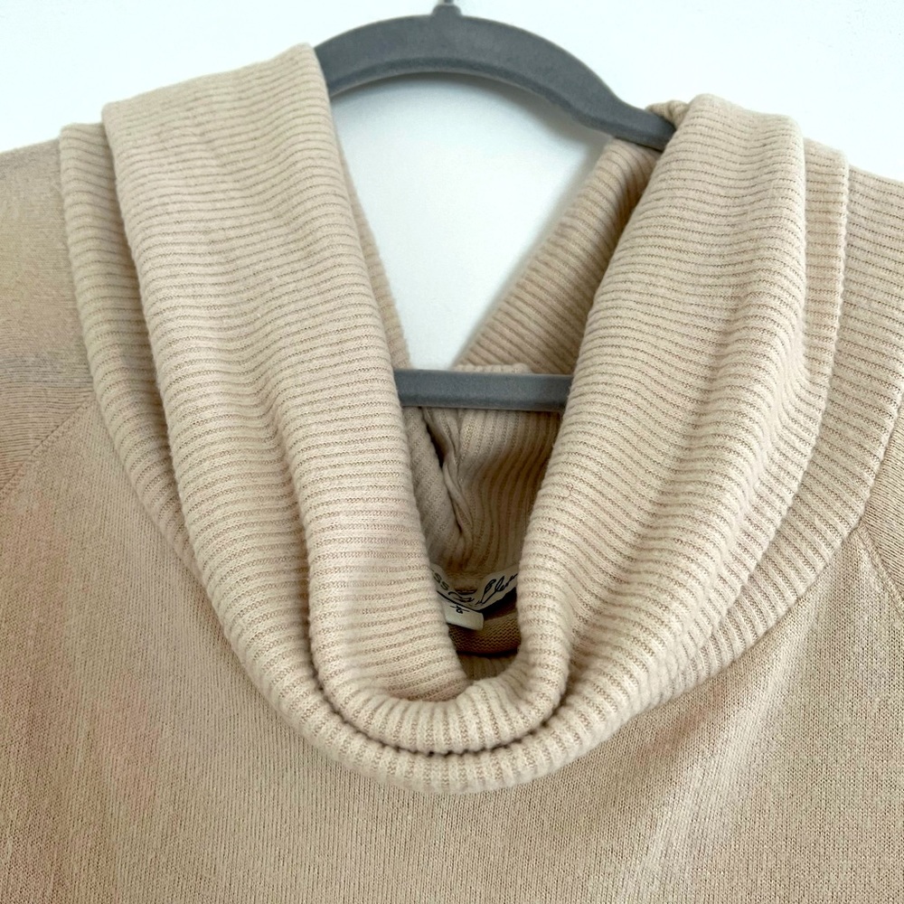 Express sweater! - Picture 2 of 4